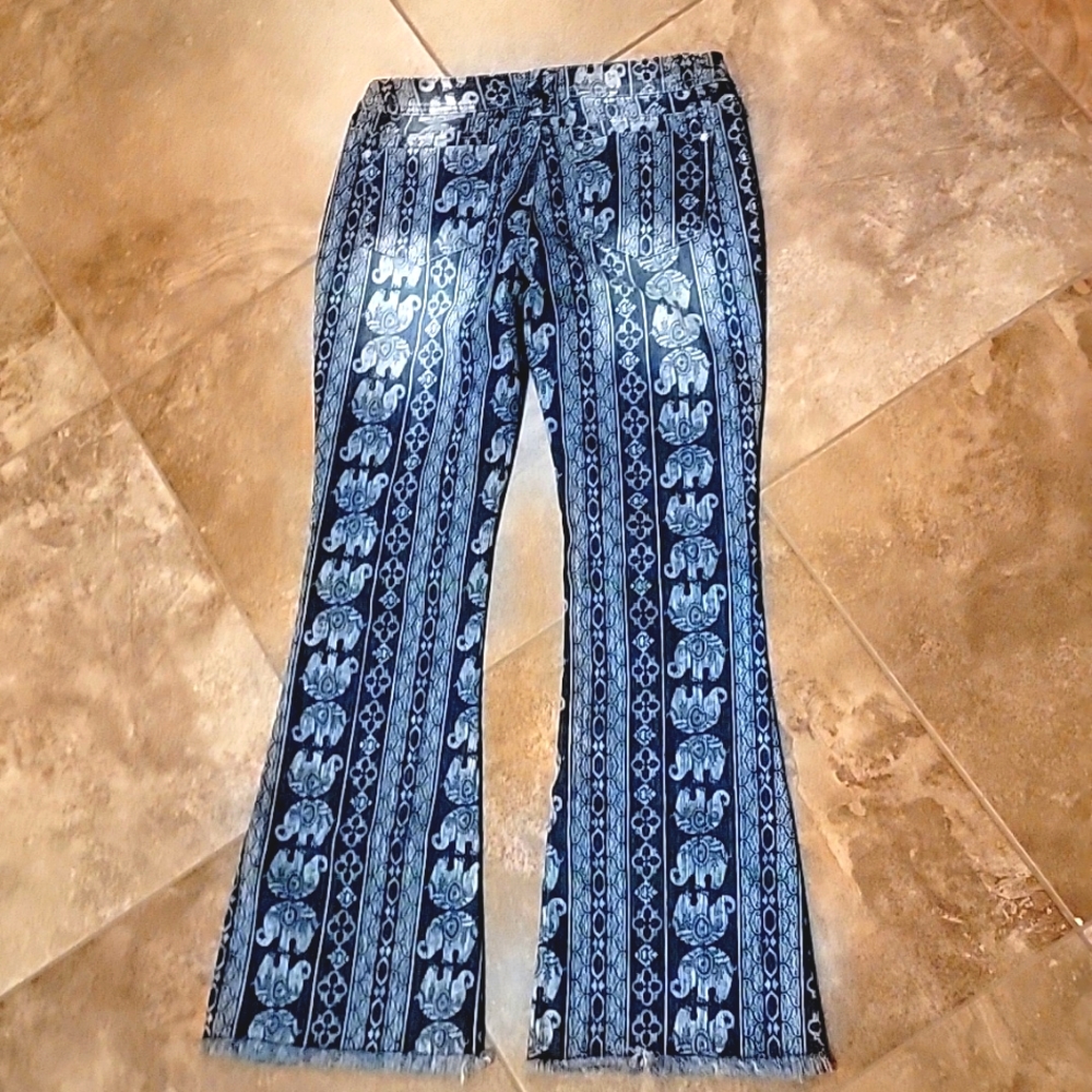 Elephant Printed Flare Denim Jeans - Picture 3 of 9
